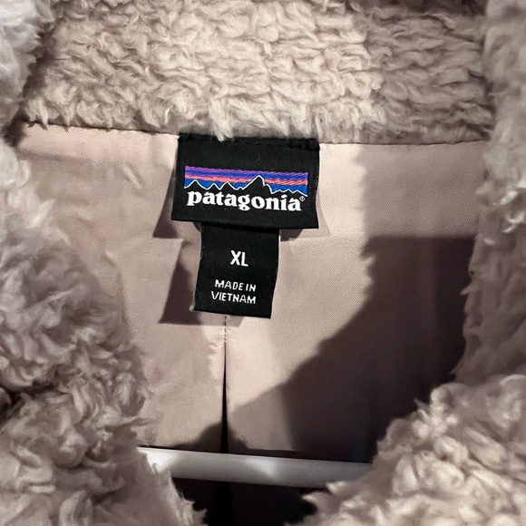 Patagonia Cream Fleece Vest - Picture 2 of 4